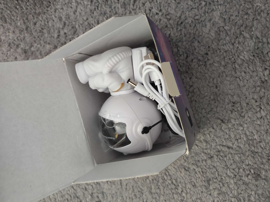 Астронавт звезден проектор