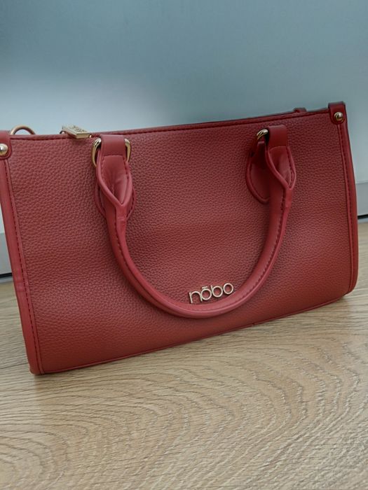 Poșetă damă în stare perfectă