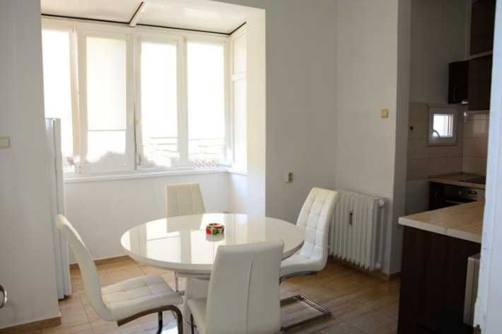 Дава се под наем Двустаен апартамент в София, Център - 95 кв.м за 663 € - Снимка #1