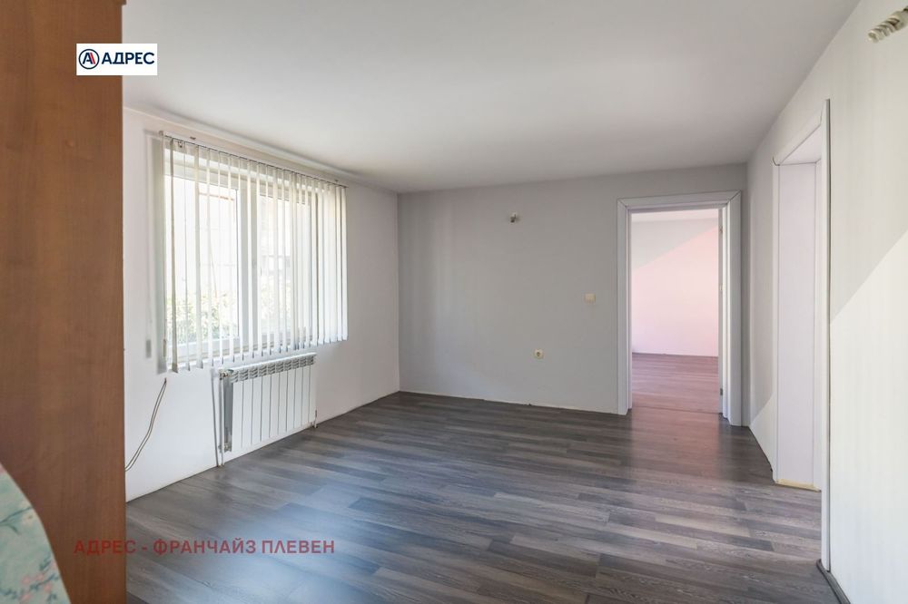 Продава се Етаж от къща в Плевен, Сторгозия - 100 кв.м за 1460 €/кв.м - Снимка #6