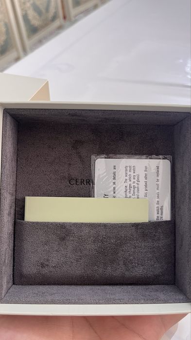 Продам оригинальные мужские часы Cerruti 1881