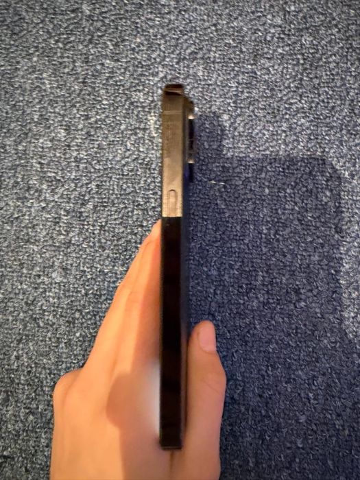 Продам айфон 14 про