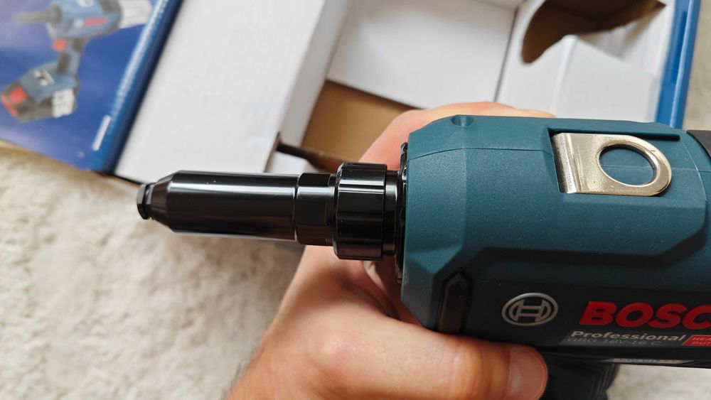 Акумулаторен пистолет за поп нитове Bosch GRG 18V 16 C