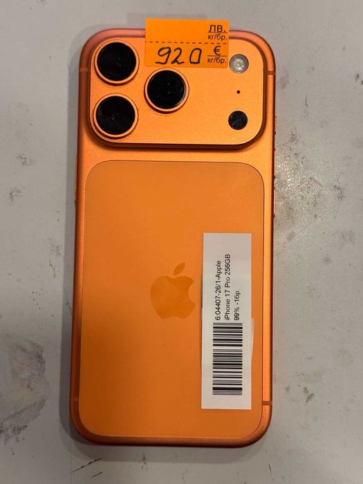 iphone 17 pro 256 gb 99% batt    04407-26