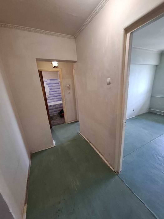 Apartament 3 camere, decomandat. Bloc reabilitat, loc de parcare. Drumul Taberei. Proprietar