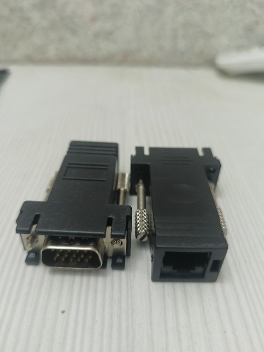 комплект переходников VGA-RJ45 для удлинения видеосигнала.