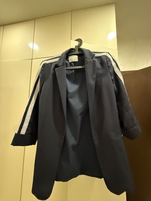 Сако , размер М , тъмно син блейзър