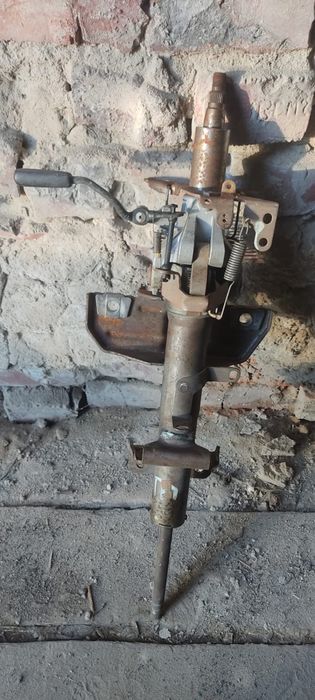 Продам лестницу и запчасти