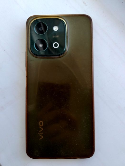 Срочно продам телефон Vivo y28