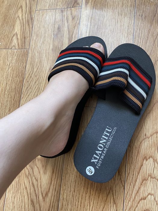 Легкая удобная шлепка