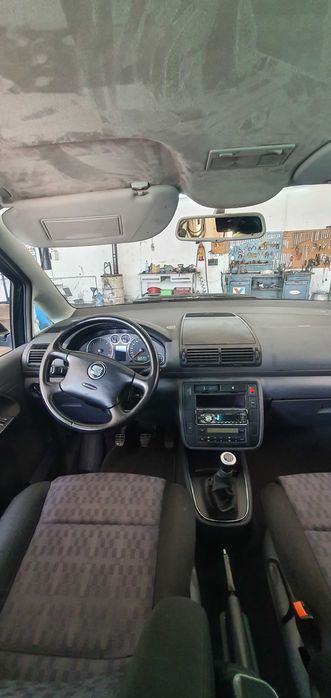 Seat Alhambra с гаранция
