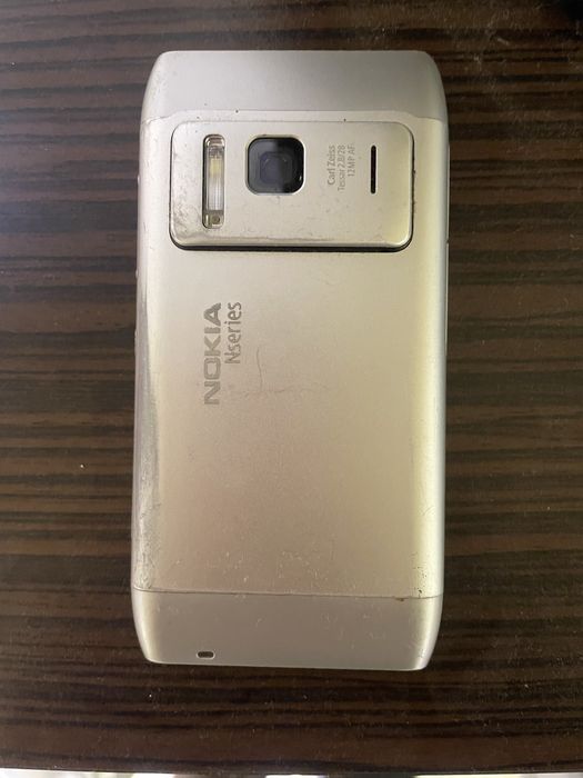Nokia N8 pentru colectionari sau pasionati