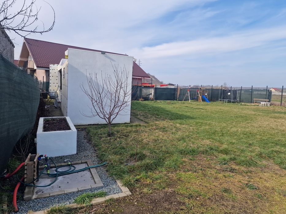 Vând Teren Intravilan