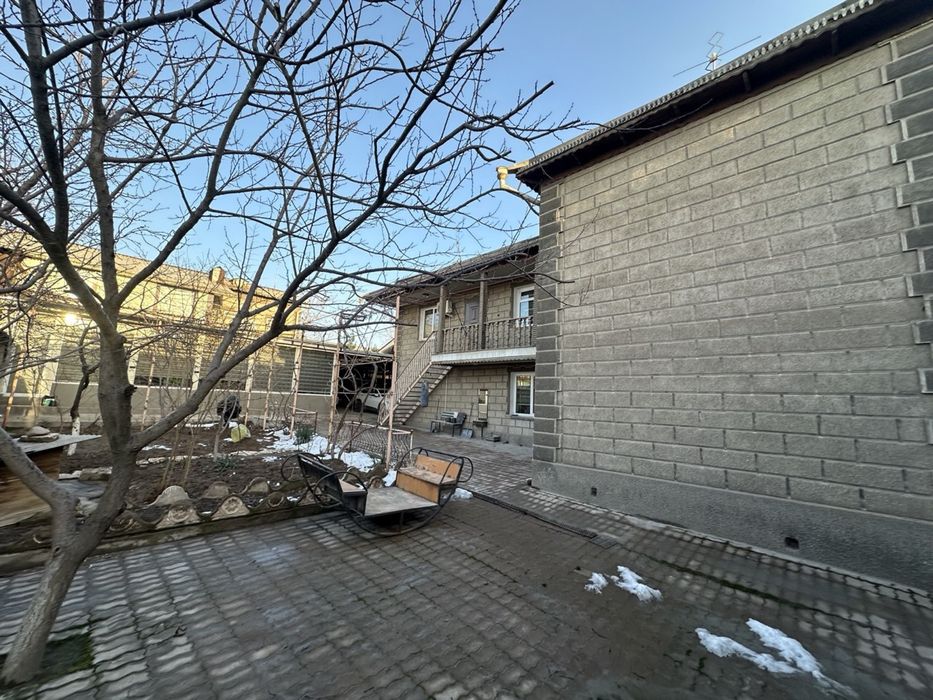 Продается дом в городе Алмалыке