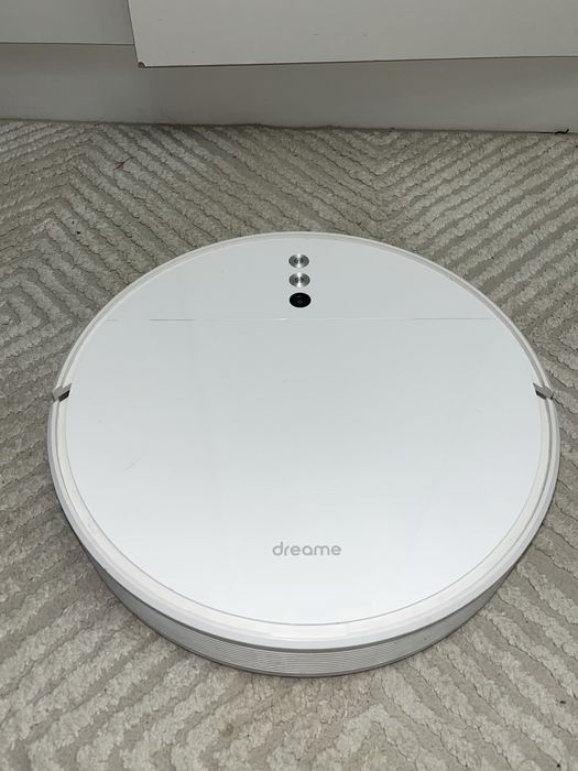 продам робот-пылесос dreame