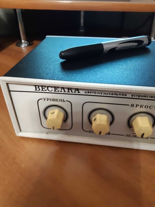 Цветомузыкальное устройство"веселка"