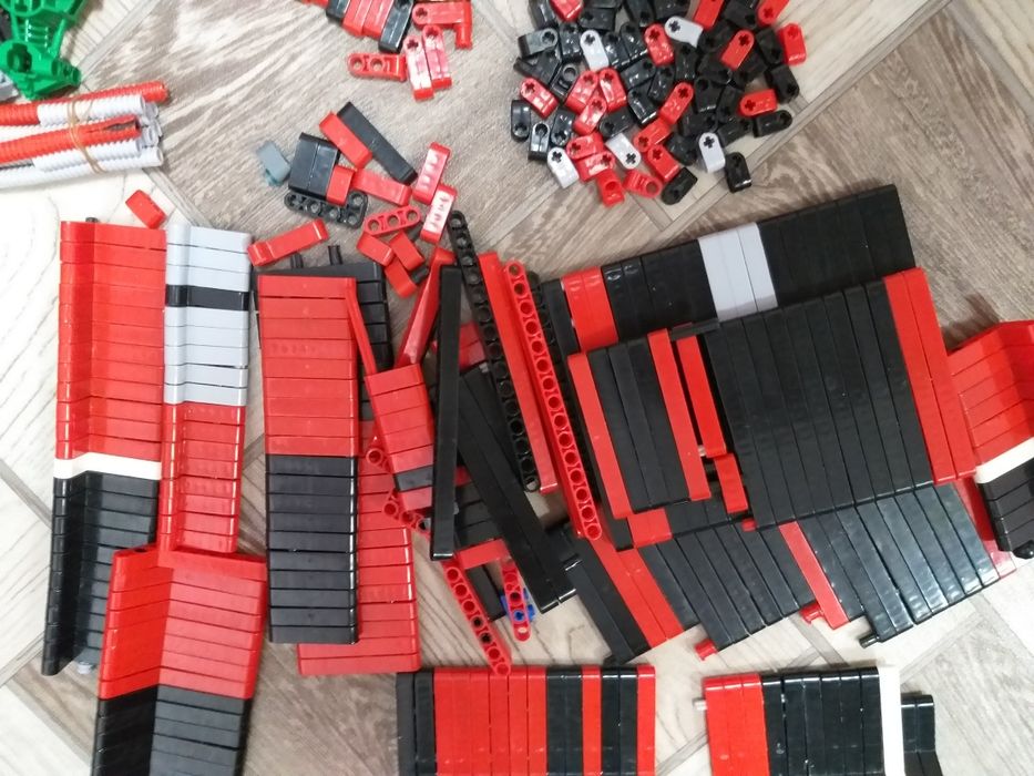 Детали от Lego разные