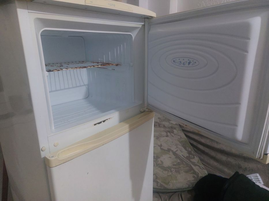 Холодильник мороз