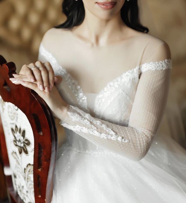 Продаю свадебное красивое платье не дорого!