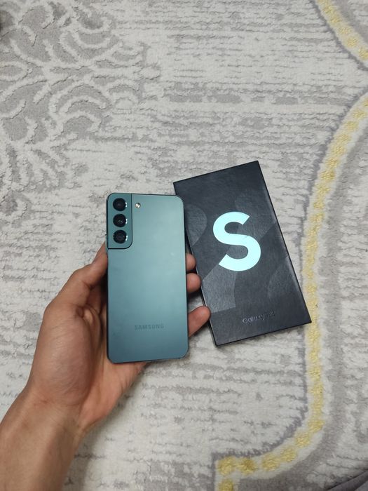 Samsung S22 5G 256/8gb срочно!