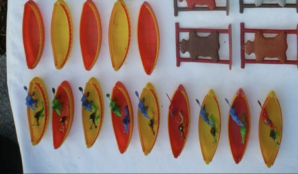 Indieni Cowboy plastic - NOUTATI accesorii anii'70-'90 - W.Germany