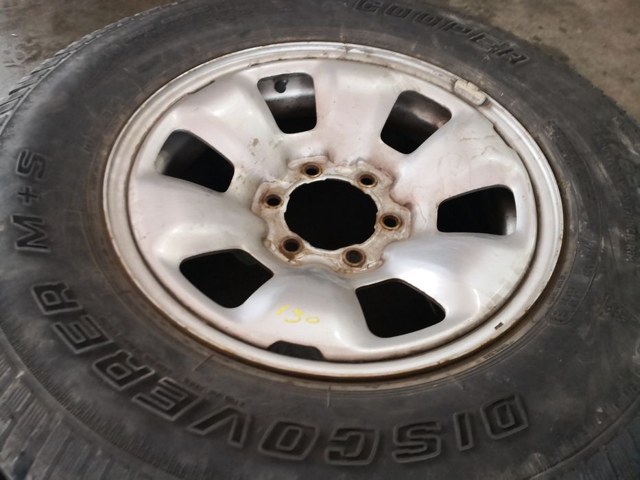 Toyota land cruiser 265 70 17 цола Тойота  гуми