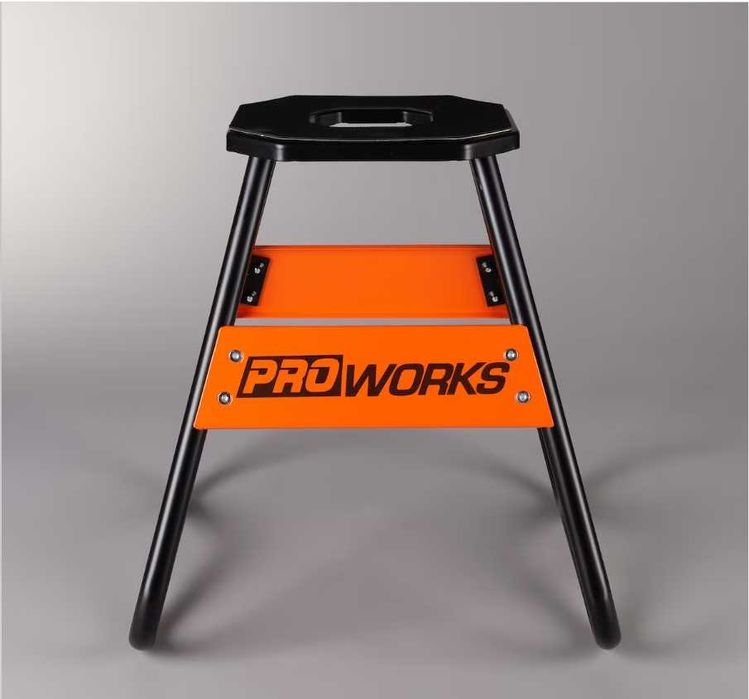 Стойка за кросов и ендуро мотор