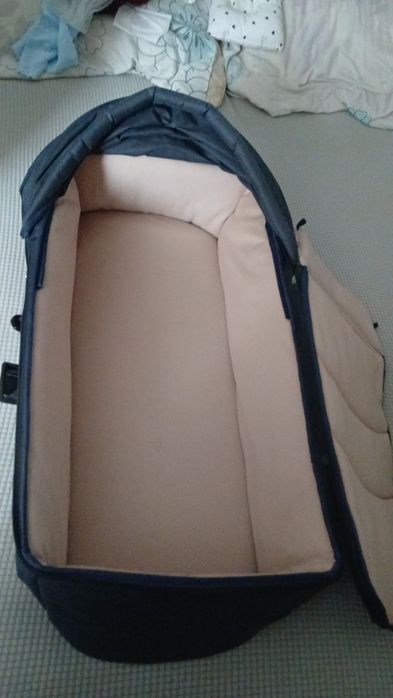 Продам детскую переноску