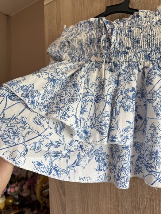 Пола Zara H&M с етикет, сива, бяла, цветя, дънкова