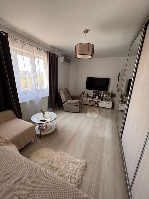 Apartament 2 camere de vanzare