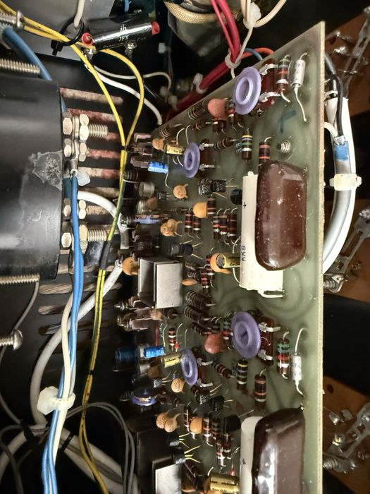 Vand amplificator Phase Linear 700