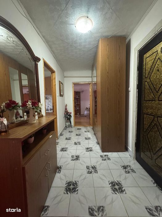 Apartament cu 3 camere Cartier Mal