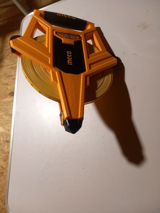 Ruletă 100 metri nouă