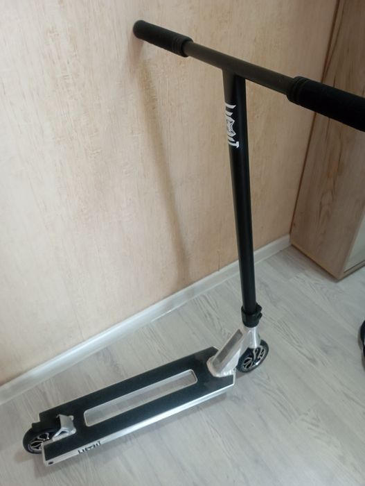 Самокат трюковой