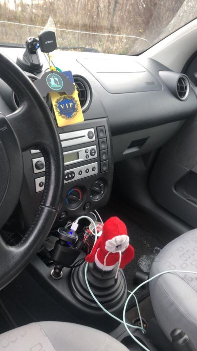 Ford Fiesta 1.4 benzină an 2003