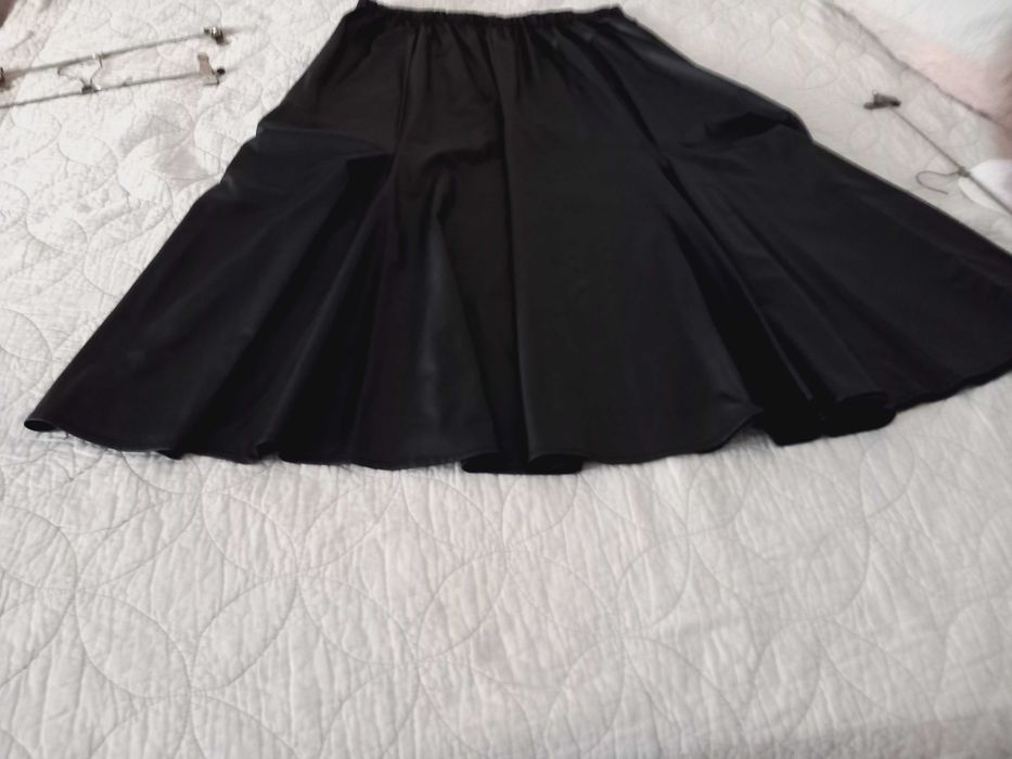 Дрехи, пола с цип