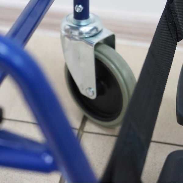 Тоалетен стол за възрастни