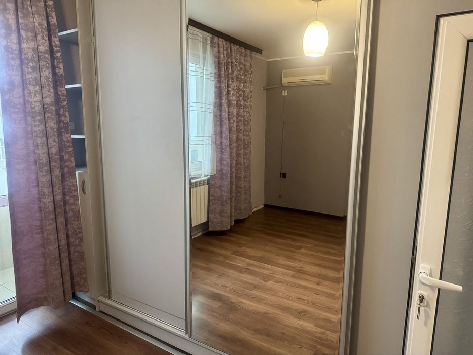 Продава се Многостаен апартамент в Добрич, Център - 119 кв.м за 1102 €/кв.м - Снимка #5