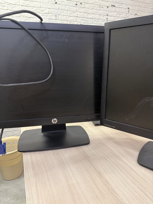 Продам мониторы 17 размер