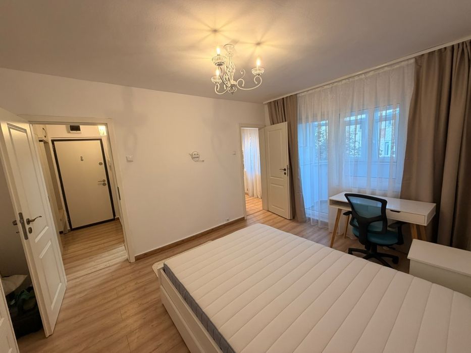 VAND Apartament 1 cameră de închiriat – Zorilor, Cluj-Napoca, etaj 3

Se oferă spre închiriere apartament cu 1 cameră,