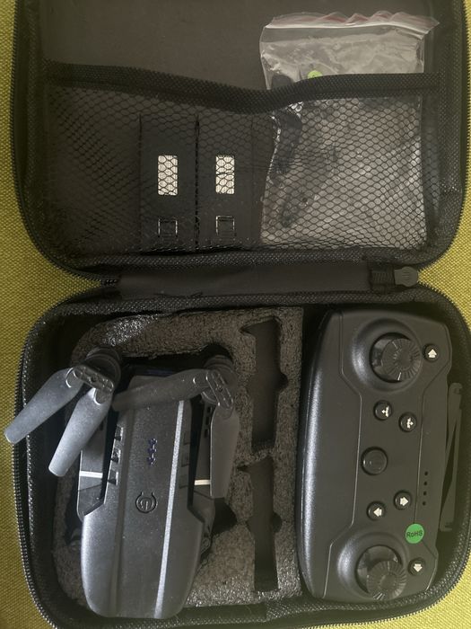 Drone E99 Pro с две батерии