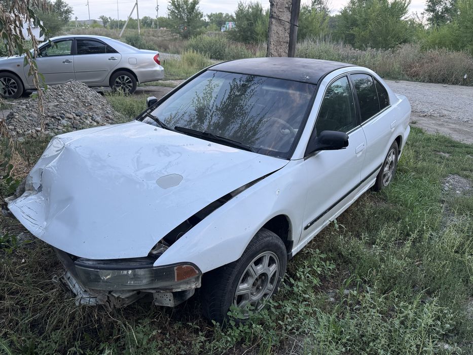 Митсубиси галант 2000 г