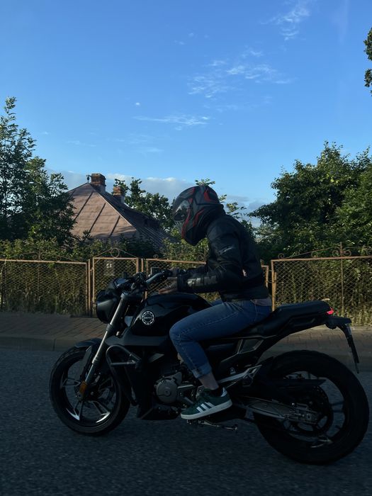 Motocicletă Zontes 125