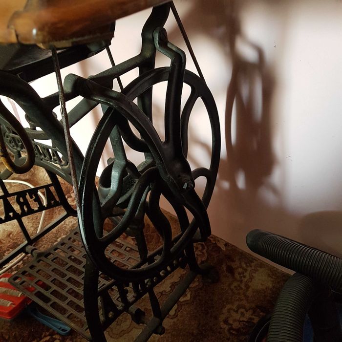 Vand masina de cusut Afrana