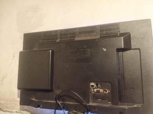 Vand televizor hitachi