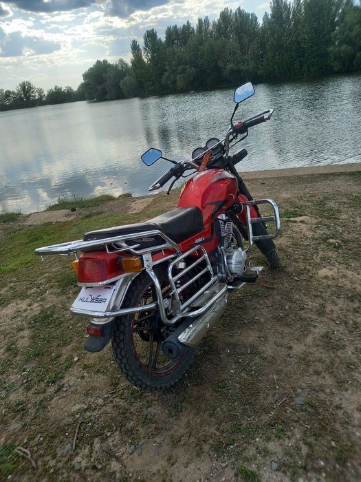 Мотоцикл  200 куб