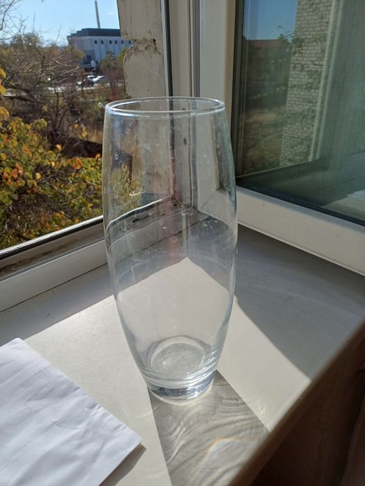 Продам вазу для цветов