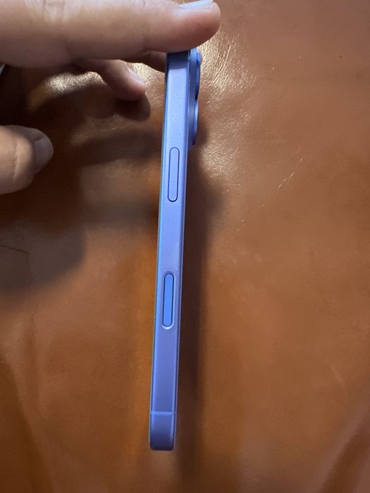 iPhone 16 UltraMarine 128gb - без Face ID