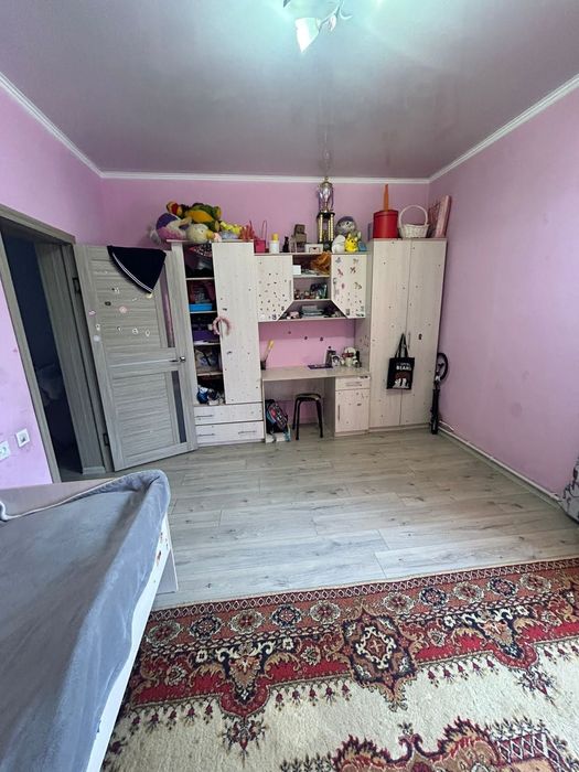 Срочно продам    2 дома хорошее расположение