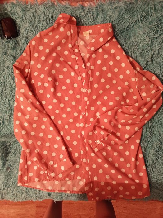 Рубашка розовая.